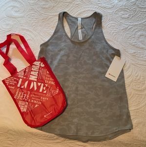NWT Lululemon Athletica Essential Tank Pleated